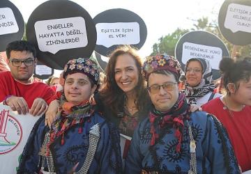 Karşıyaka'da hayata engel yok!