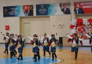 Edremit'te 23 Nisan coşkuyla kutlandı