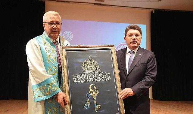 Adalet Bakanı Tunç, “Ege Üniversitesi ile gurur duyuyoruz" Adalet Bakanı Tunç, “Ege Üniversitesi ile gurur duyuyoruz"