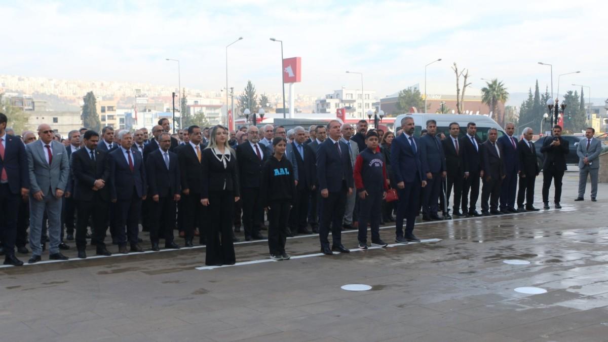Adıyaman’da Öğretmenler Günü düzenlenen törenle kutlandı - Videolu Haber