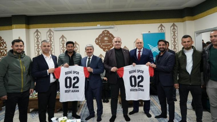 Milletvekili Özhan’dan Besni’deki amatör spor kulüplerine maddi destek