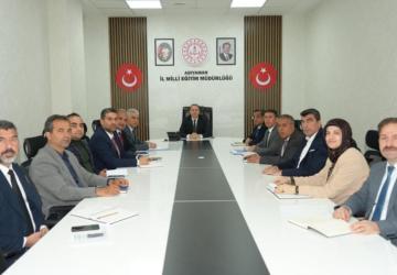 İl Müdürü Ali Tosun başkanlığında eğitim koordinasyon toplantısı yapıldı