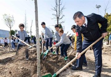 Beton söküldü, umut filizlendi