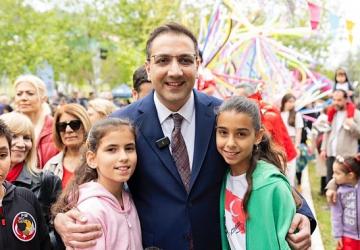 Balçova'da 23 Nisan Coşkusu Zirveye Ulaştı: Meydanlar Çocukların Neşesiyle Doldu