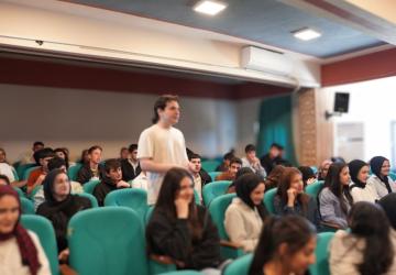 Kahta’da öğrencilerin kariyer ve hedefleri için söyleşi düzenlendi