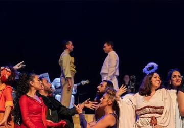 Nilüfer Belediyesi Kent Tiyatrosu “Lüküs Hayat" Oyunuyla İstanbul Seyircisine Konuk Oluyor