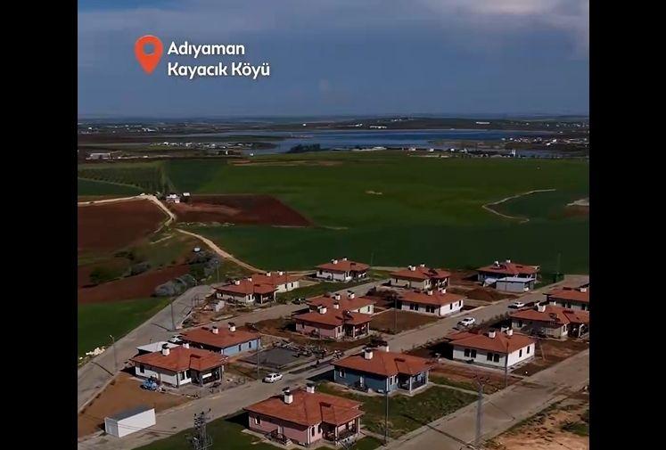 Adıyaman İl Özel İdaresi Kayacık Köyü’nde çevre düzenleme çalışmalarını tamamladı - Videolu Haber