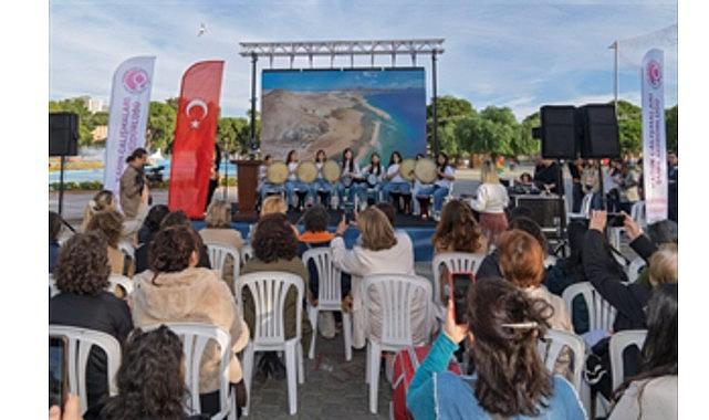 İzmir'den dünyaya, dünyadan İzmir'e: Buradayım, iyiyim