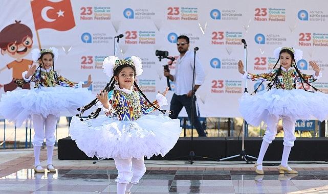 Büyükşehir Belediyesi'nden 23 Nisan'a özel coşku dolu festival
