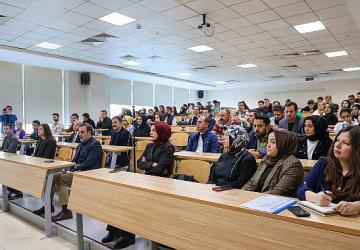 "KTO Karatay Üniversitesi'nde İhracat Uzmanlığı Eğitim Programının Kapanış Oturumu Gerçekleşti"