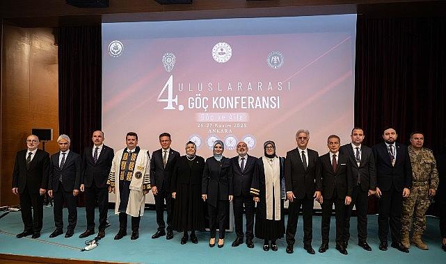 Başkan Altay: “Şehrimize Gelen Herkese İnsanca Bir Yaşam Sunmak Zorundayız"