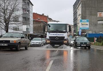 Maltepe Başıbüyük Mahallesi'nde bahar temizliği