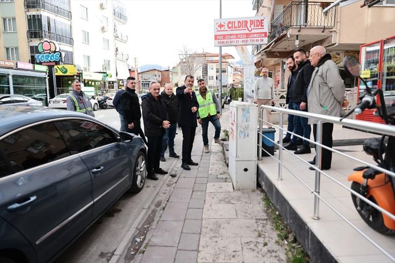 Büyükşehir’den Yaya Odaklı Kaldırım Çalışması