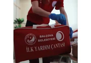 Balçova'da Sosyal Belediyeciliğin Yeni Adımı: Evde Sağlık ve Hasta Nakil Hizmeti Başladı