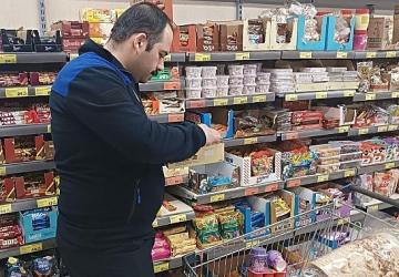 Gölcük Zabıtası Tarihi Geçmiş Ürünlere El Koydu