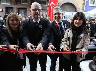 “Harem'den Cumhuriyet'e" Sergisi Açıldı