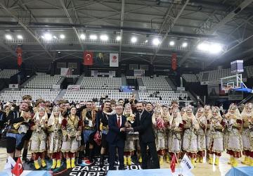 Halk Oyunları Yarışmasına Manisa Büyükşehir Belediyespor Damga Vurdu