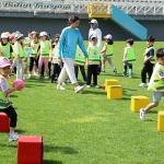 Spor Şenlikleri'nde sıra minik öğrencilerin