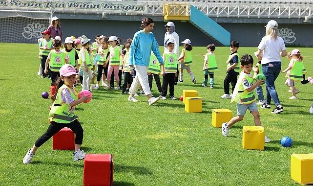 Spor Şenlikleri'nde sıra minik öğrencilerin