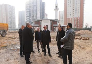 Başkan Pekyatırmacı Yapımı Devam Eden Yazır Mahalle Külliyesi'nde İncelemelerde Bulundu