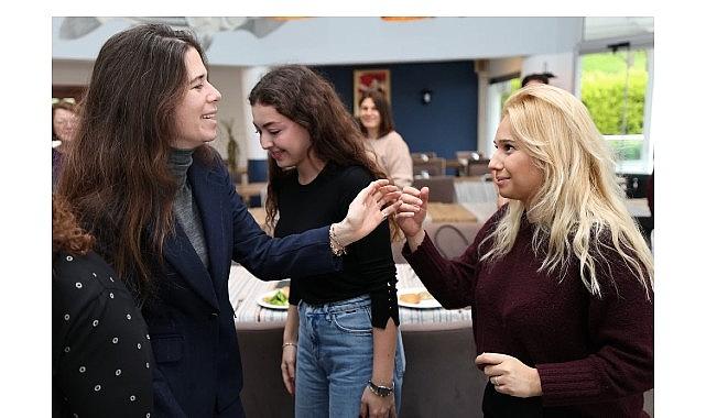 Kadının İnsan Hakları Eğitim Programı Çeşme'de tamamlandı