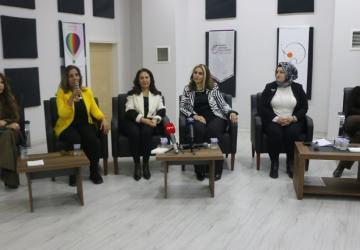 Adıyaman’da ‘Kadınlar Nerede?’ paneli: Kadınların toplumsal mücadeleleri ve çözüm arayışları masaya yatırıldı - Videolu Haber