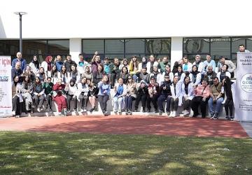 Gonca'da sevgi kokulu buluşma