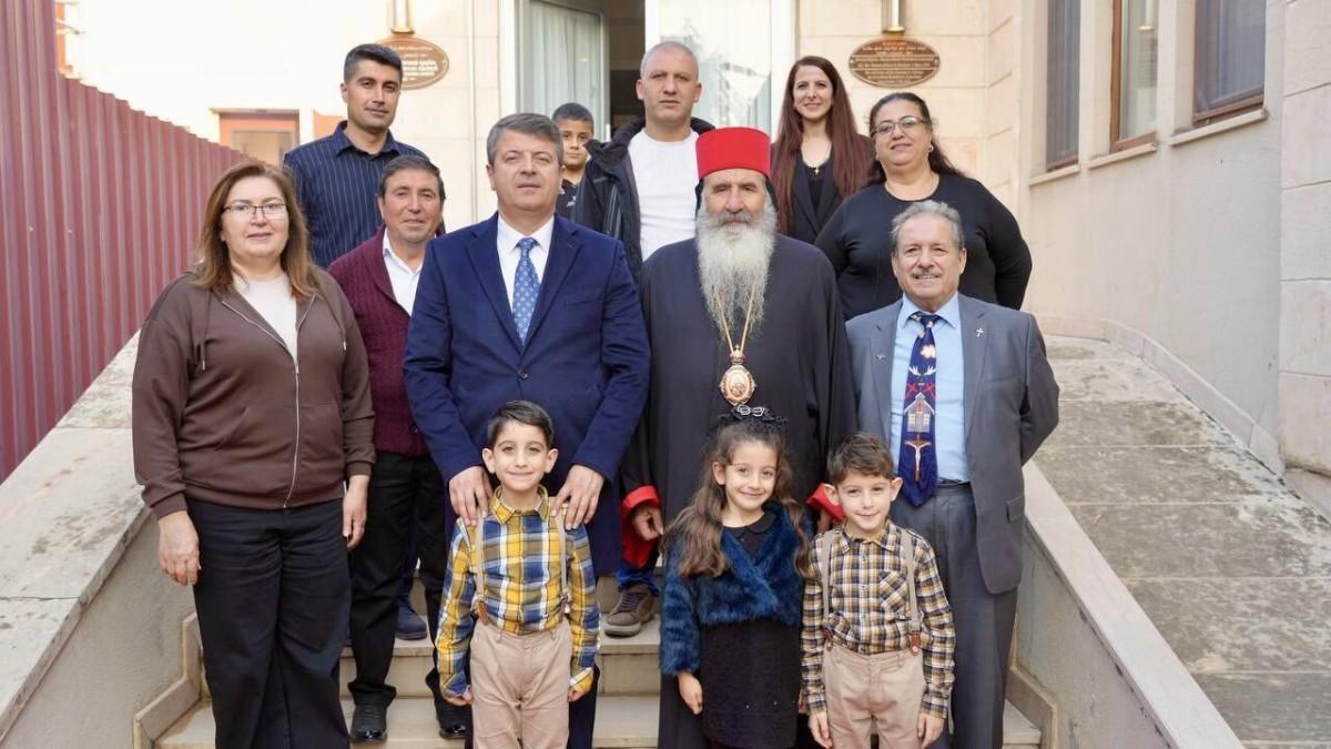 Adıyaman Belediye başkanı Tutdere Noel Bayramı Dolayısıyla Süryani Metropolitliğini Ziyaret Etti