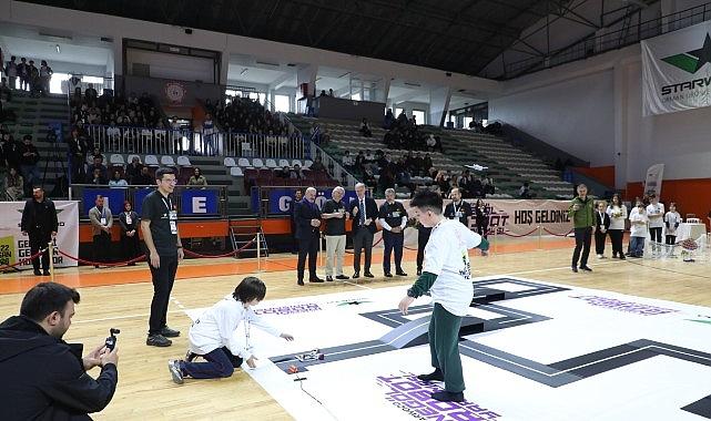 İnegöl'ün Mucitleri Robotlarını Yarıştırdı