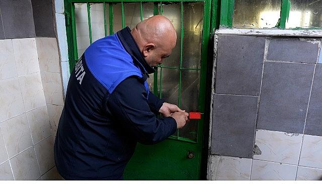 Maltepe zabıtası o işyerini mühürledi