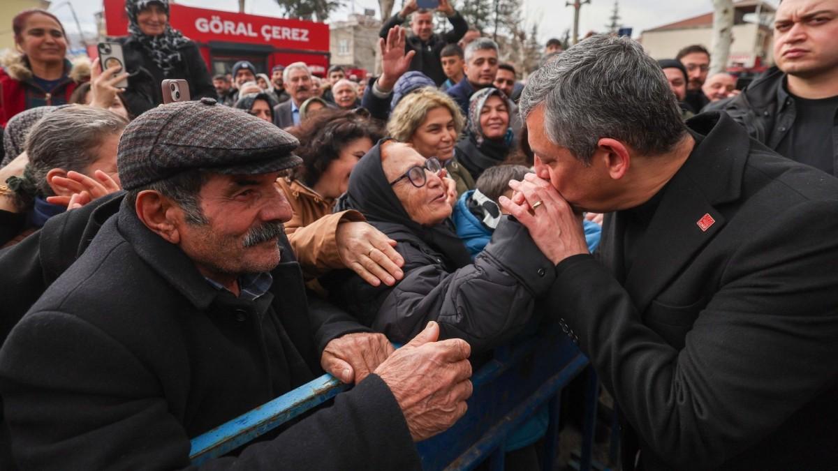 CHP Genel Başkanı Özgür Özel Gölbaşı’nda: ‘Depremde siyaset ve parti ayrımı olmaz'