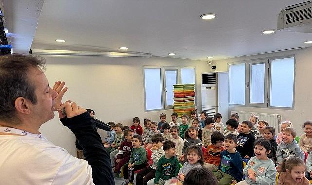 “Rengini Arayan Portakal" Miniklerle Buluştu