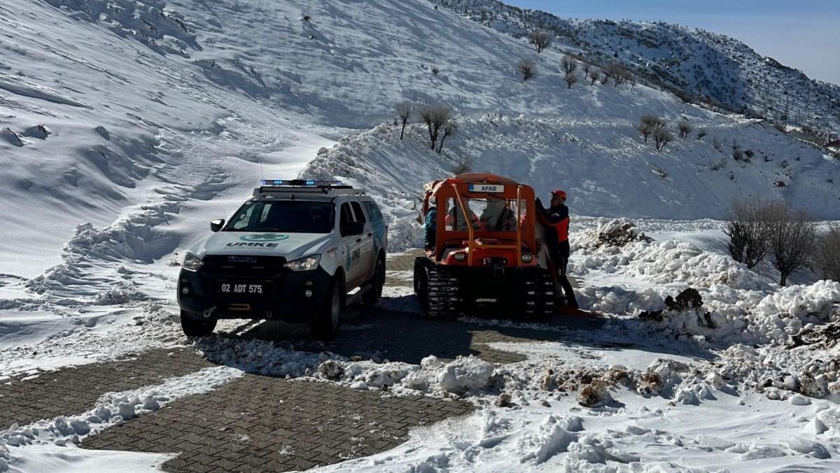 Nemrut Dağı’nda Rahatsızlanan Güvenlik Görevlisi UMKE Tarafından Kurtarıldı - Videolu Haber