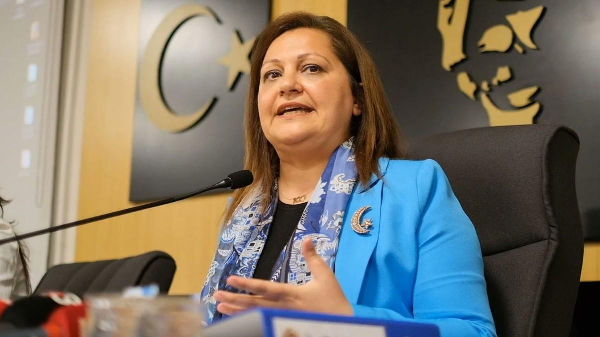 Burcu Köksal’ın AK Parti’ye geçeceği iddiası sonrası kendisinden haber alınamıyor