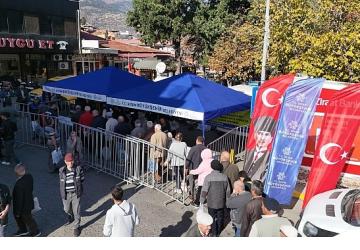 Başkan Çerçioğlu, Ata Tohumlarından Üretilen Fideleri Bozdoğan'da Vatandaşlarla Buluşturdu