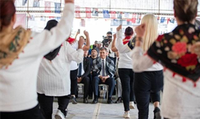 Başkan Tugay, Menemen “Cumhuriyet Her Yerde" kutlamalarına katıldı Başkan Tugay, Menemen “Cumhuriyet Her Yerde" kutlamalarına katıldı