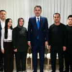 Bakan Kurum, Depremzede Ailenin Yeni Evine Misafir Oldu