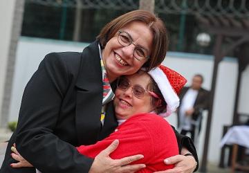 Başkan Köymen, Üreten Engelliler Merkezi'ndeki erken yılbaşı kutlamasına katıldı