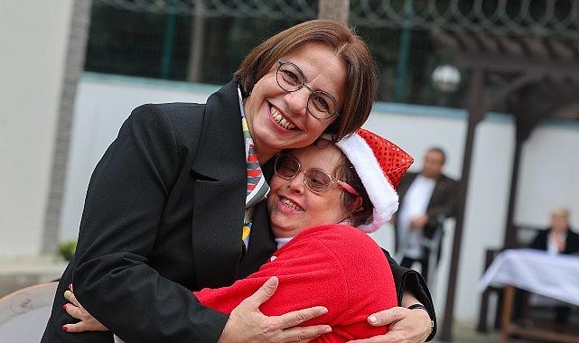 Başkan Köymen, Üreten Engelliler Merkezi'ndeki erken yılbaşı kutlamasına katıldı