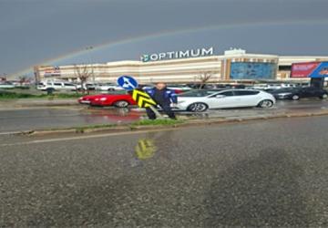 Büyükşehir ekipleri sağanak yağış nedeniyle seferber oldu