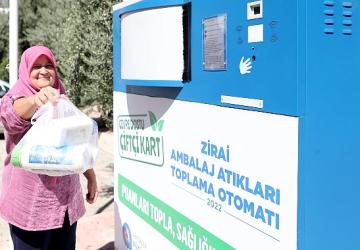 Finikeli kadınlara 'Çevre Dostu Çiftçi Kart' tanıtıldı