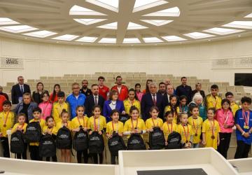 Başkan Fatma Şahin, Dereceye Giren Sporcularla Buluştu