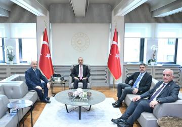Adıyaman Milletvekillerinden Bakan Uraloğlu’na ziyaret: Ulaşım yatırımları değerlendirildi