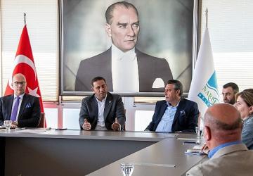 Başkan Çerçioğlu'nun Öncülüğünde Ata Tohumlarından Üretilen Fideler Vatandaşlarla Buluşuyor
