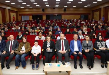 Adıyaman’da ‘Türkülerimiz ve Biz’ konseri yoğun ilgi gördü