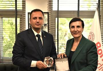 ELoGE markası Bornova'nın