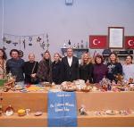 Ayvalıklı Kadınlar Mahalleevleri'nde Üretiyor, Aile Bütçesine Katkı Sağlıyor