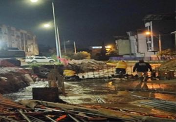 Yıldırım düştü, gelgit nedeniyle dereler taştı