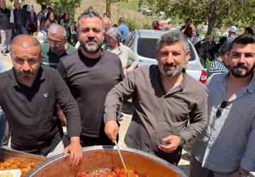 Adıyaman’da kuyumculardan Ap Aziz Dede’nin anma programında yemek ikramı