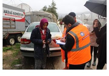 Antalya Büyükşehir Belediyesi afetin izlerini silmek için sahada